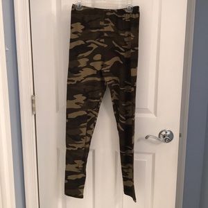 Lularoe One size Camo Leggings